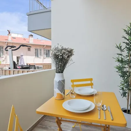 アパート Nocturnelle - Welkeys アンティーブ